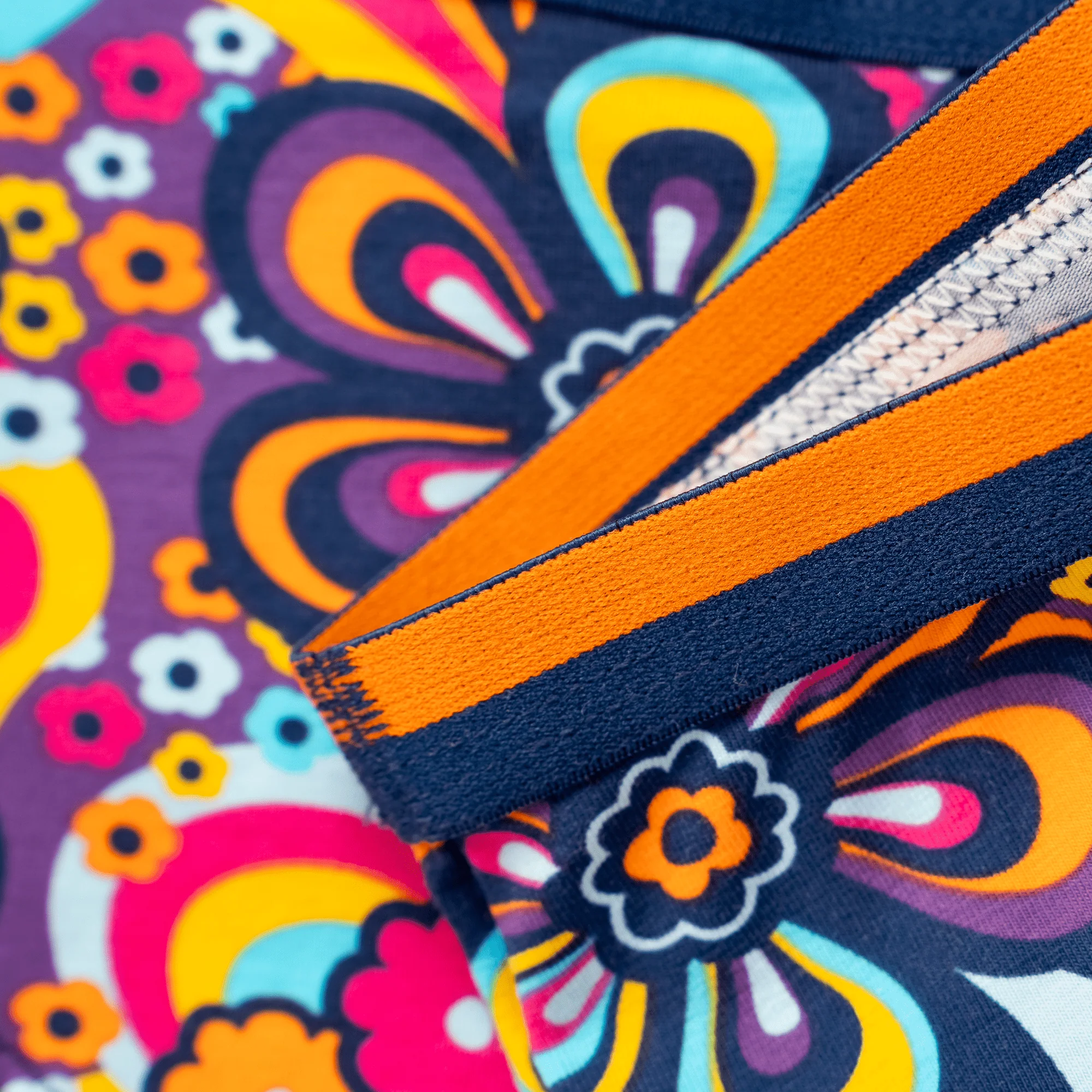 Peace and Love - Girls Knickers - Image 3